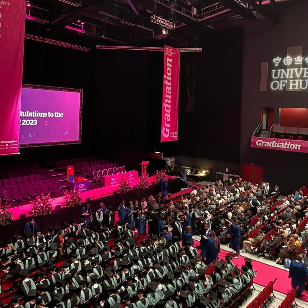 UniOfHull's tweet photo. It's the final day of our Summer Graduations - and we can't wait to celebrate with all the students from the Faculty of Science and Engineering!

Are you graduating today? Let us know 👇

#HullGraduation #ClassOf2023 https://t.co/9uUhN3RCcr