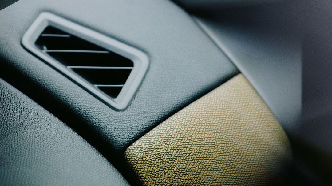 clicars's tweet image. Con este #calor 🫠 te dan la posibilidad de llevarte este #DS 4 #Crossback para irte a un lugar muuuuy fresquito❄️

¿A dónde te irías?🗺️