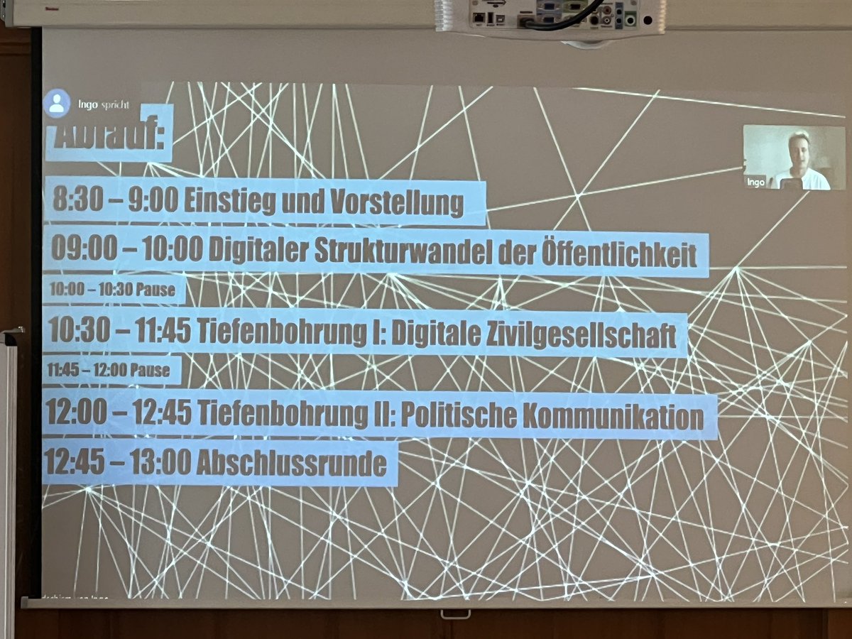 tobiasfaix's tweet photo. Danke @roofjoke für deine Tiefenbohrungen und kritischen Reflexionen zum Thema digitale Zivilgesellschaft! 🙏👏
#master #transformationsstudien #diditalität #netzpolitik https://t.co/KDxOPcWwiw