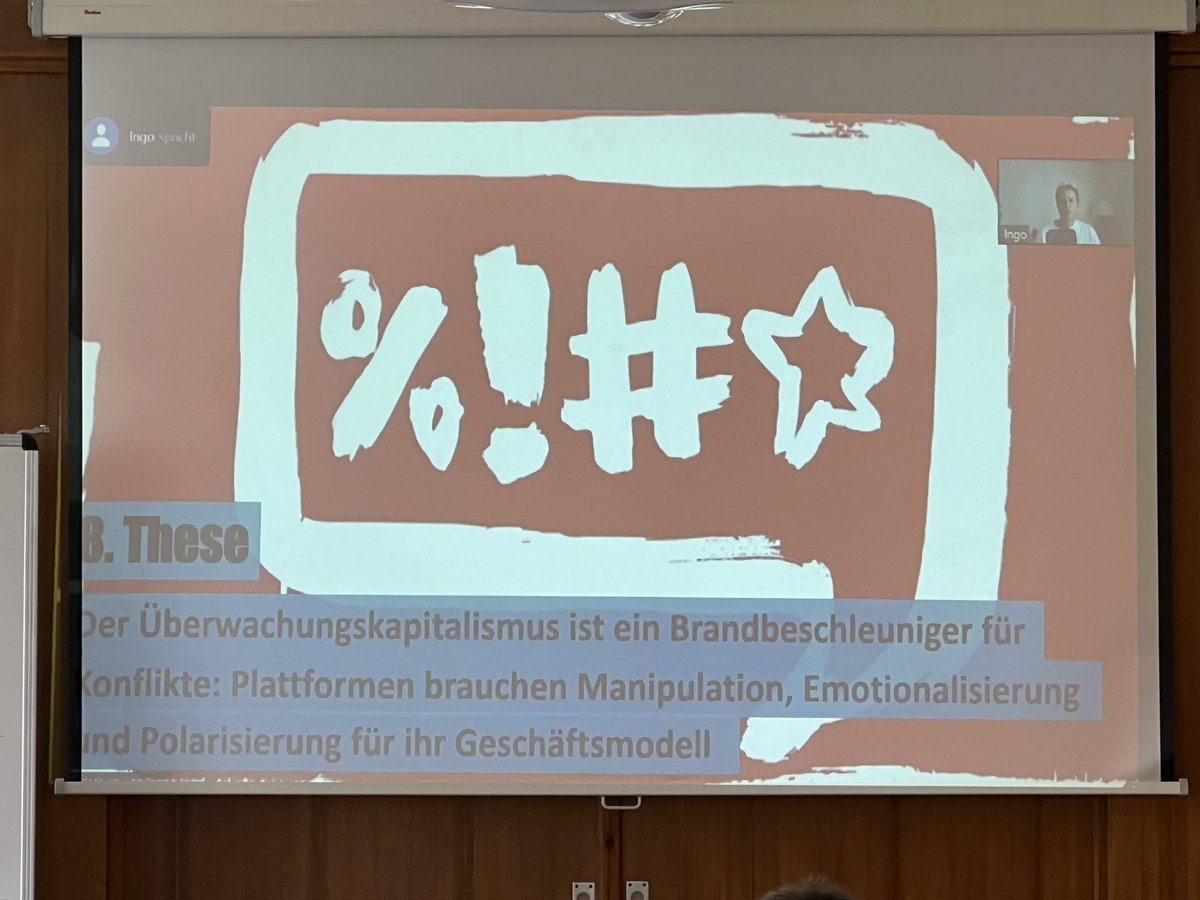 tobiasfaix's tweet photo. Danke @roofjoke für deine Tiefenbohrungen und kritischen Reflexionen zum Thema digitale Zivilgesellschaft! 🙏👏
#master #transformationsstudien #diditalität #netzpolitik https://t.co/KDxOPcWwiw