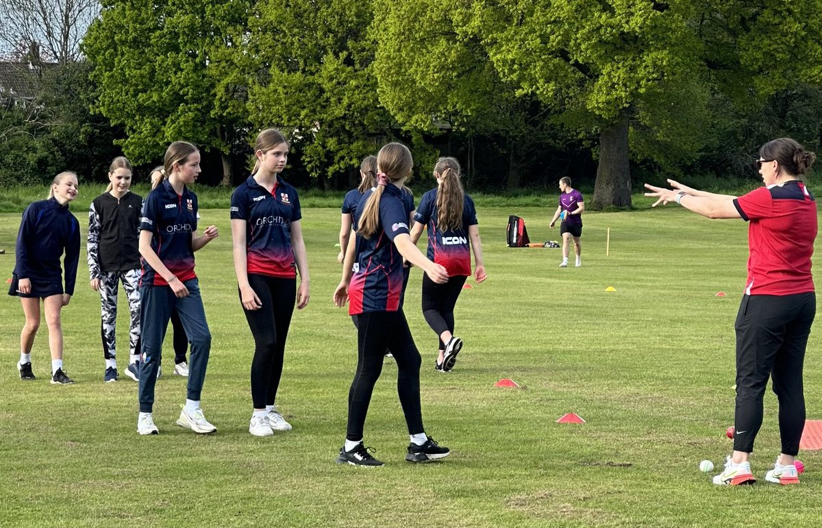 cathdalton57's tweet photo. Been an awesome summer so far @HuttonCCWomen Weโve welcomed expert guest coaches and seen players develop from U9 all the way to our senior womenโs teams.
Bring on the rest of the summer ๐ช#TeamHutton https://t.co/u6lDlfYULm
