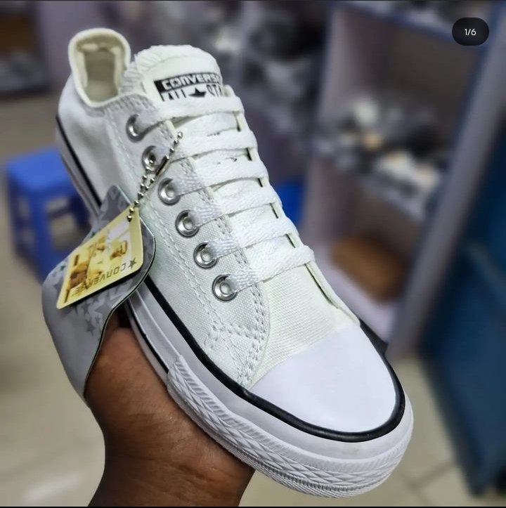 buju_kim's tweet photo. Converse
@ 1500
Free delivery within Nairobi CBD https://t.co/FeAeHAhL09