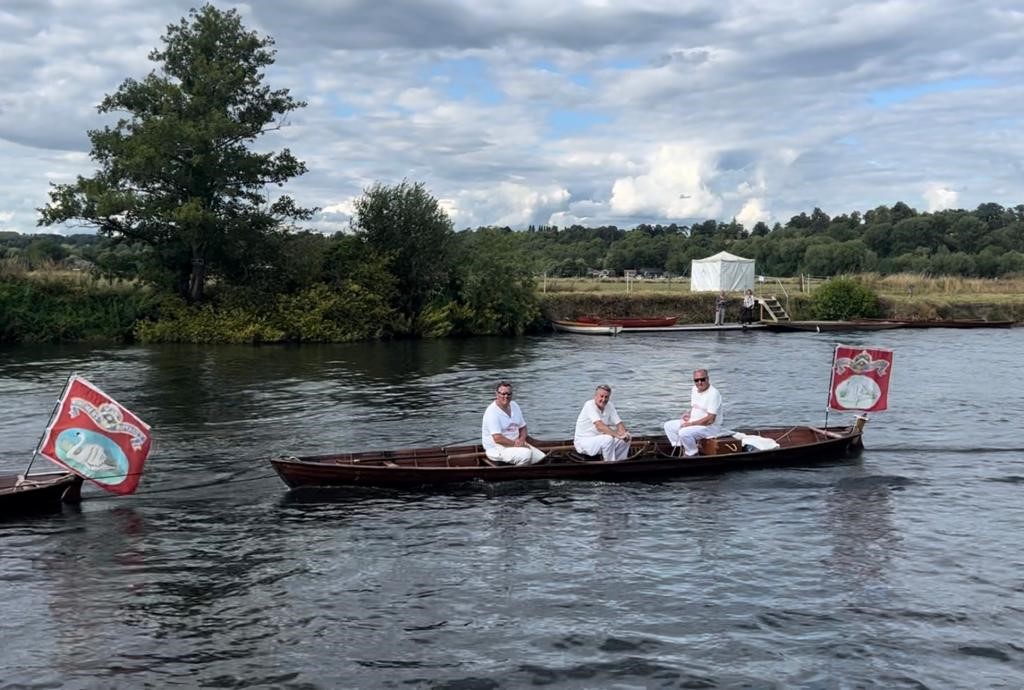 David Bushnell joins the Vintners at the annual Swan Upping event