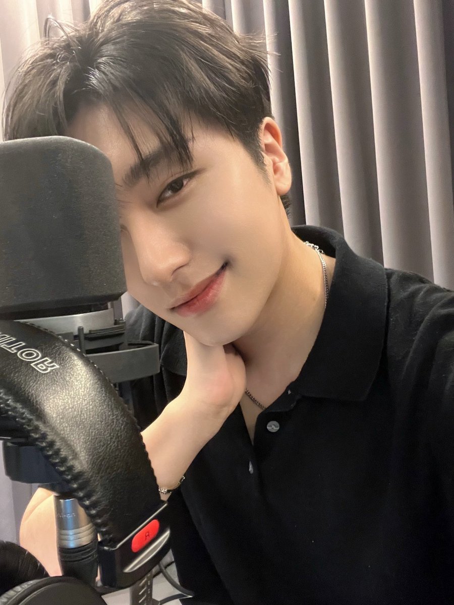 OmegaX_members's tweet photo. [#OX]

❤️🫶

#OMEGA_X #오메가엑스
#세빈 #SEBIN https://t.co/2MGp5BrmgQ
