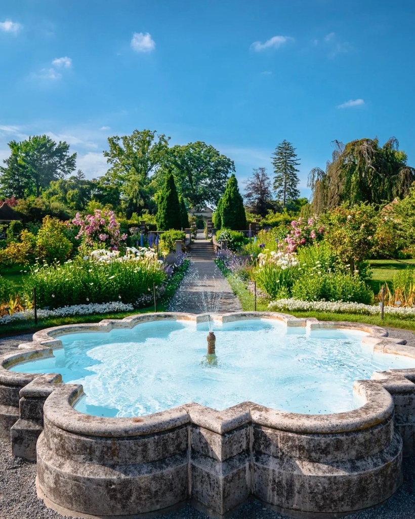DiscoverLINY's tweet photo. Summertime strolls at @oldwestburygardens ๐ธโ๏ธ #discoverlongisland
๐ธ: @corinnetourey
#discoverli #discoverliny #dli #longislandnewyork #longislandny #longisland #liny #longislandlife #thingstodoli #longislandlocal #tourism #travel #oldwestburygardens #oldwestbury https://t.co/mk25R28mk3