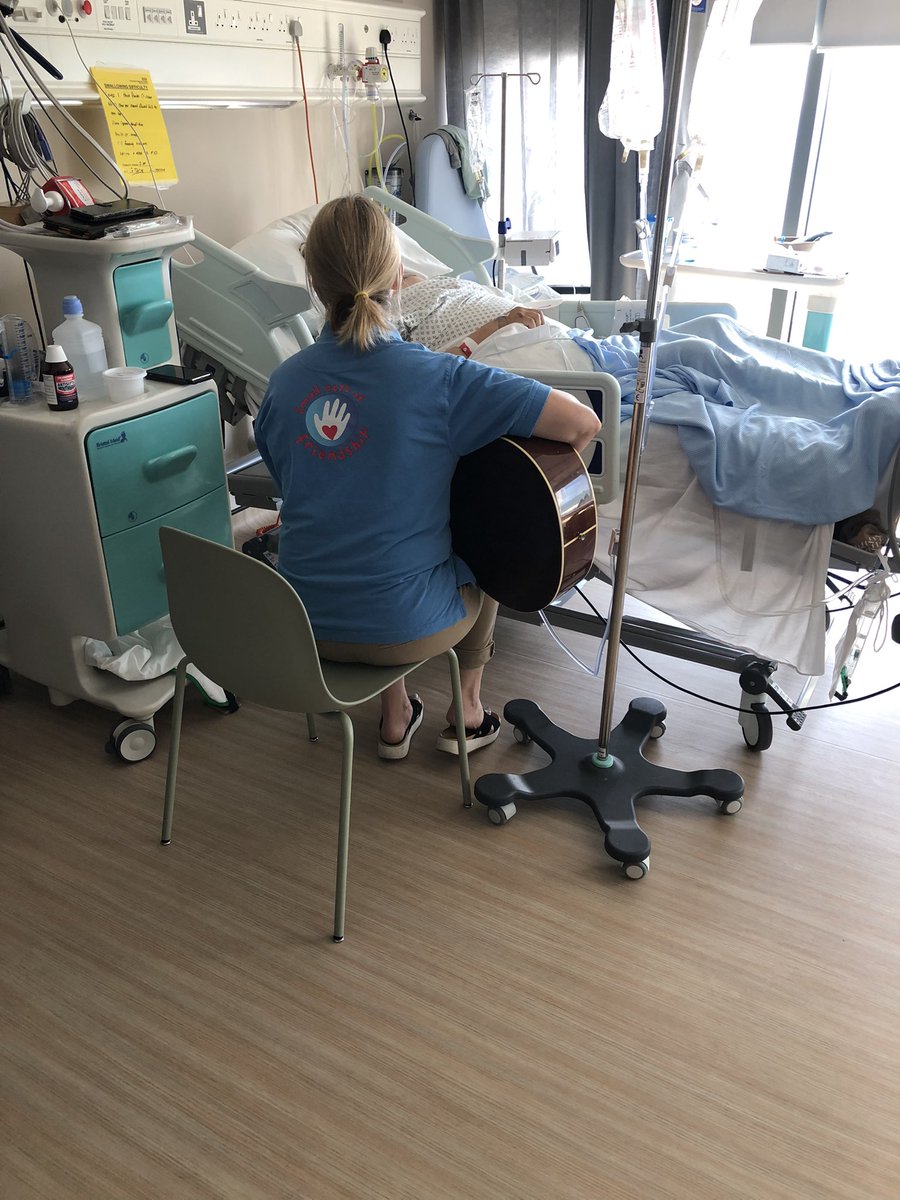 Little bit of music therapy to brighten up Thursday- thank you ☺️ <a href="/l8awest/">Neuro Time</a> <a href="/Neuro_TraumaUHS/">Neurosurgery, Major Trauma and Plastics @ UHS</a> <a href="/UHSussex/">University Hospitals Sussex</a>