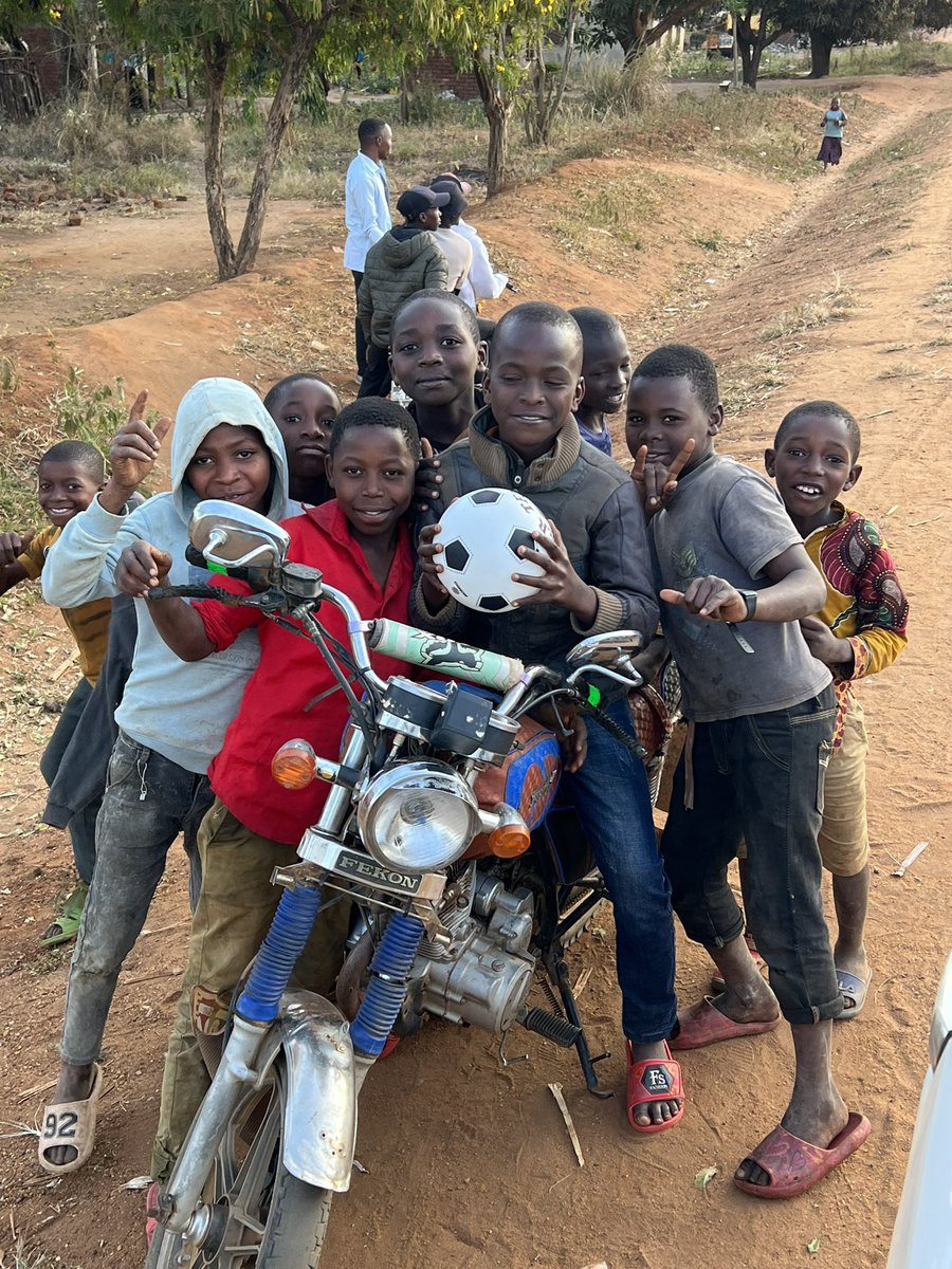 What an inspirational match on so many levels; bringing community together in crowds of  thousands; showcasing young athletic talent &amp; educating locals about clean water and sanitation. And much laughter &amp; delight too #SAWA #MissionMorogoro <a href="/CofEWorcester/">Diocese of Worcester</a>