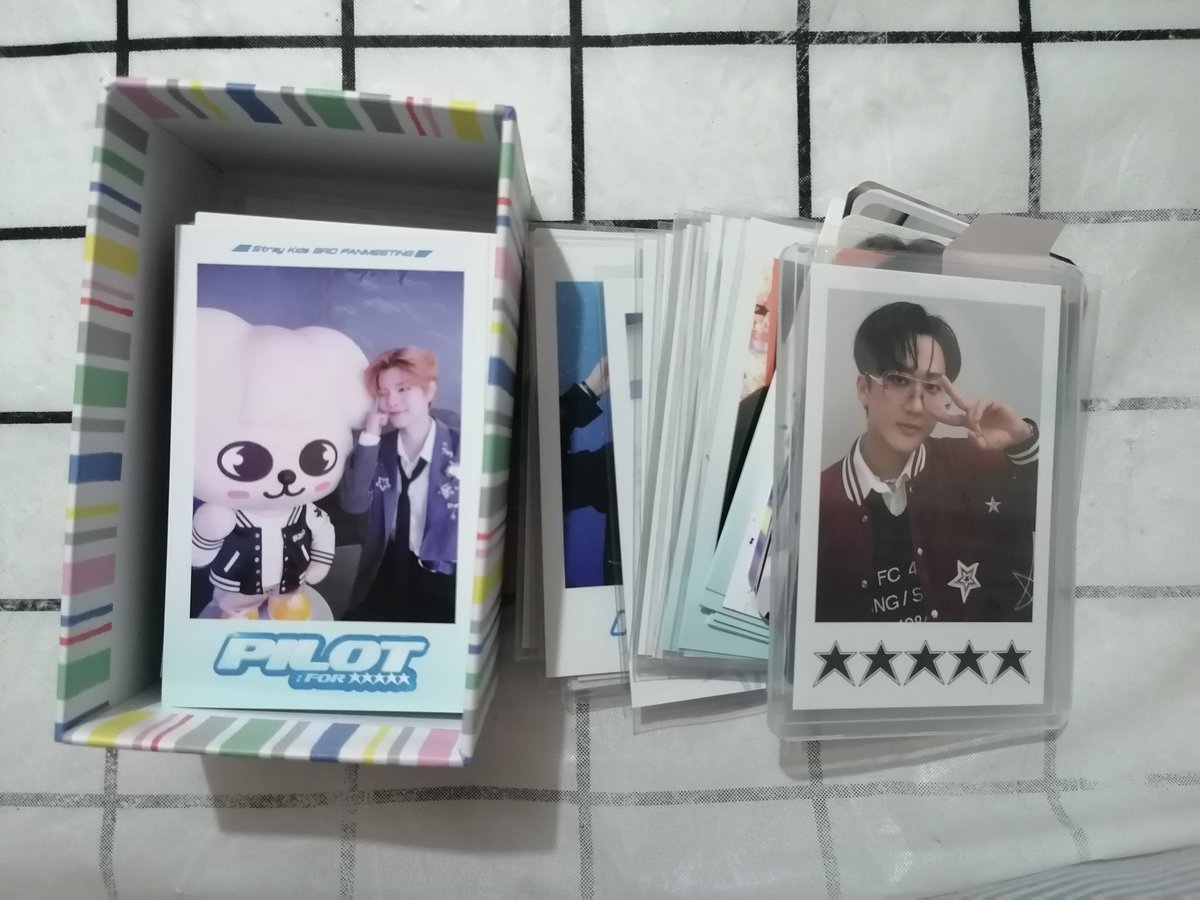 AstridKhianne's tweet photo. Astrid Khianne's UD | #AKupdates
PH ADDRESS ARRIVALS!!!
— SKZoo offline polaroids
— Digipack 1&2nd batch (partial)
— OFFLINE MD POLAROIDS
will be sorting this out and take pictures of it all before sending arrival notices. Please be patient po, ako lang mag isa nakilos. Thanks https://t.co/0TxI2bRzOp