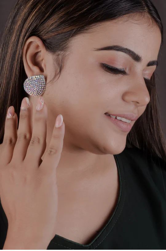 Me2youI's tweet photo. Bold and beautiful 💎✨
Elevate your style with Handmade Western Fashion Dangler Earring.

https://t.co/mmnK0ivE9j

#dimondearring #earring #stylist #elegantearring #me2you #womenjwerly #DanglerEarring https://t.co/6jXsKAL5qq