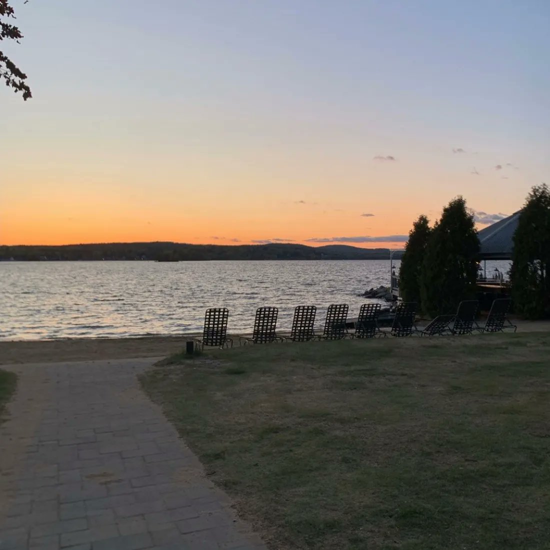 PuffCastPod's tweet image. Beautiful views are just an added bonus to attending MISTI Con, the Margate resort in New Hampshire is the home of the con and we can see why they keep coming back there!