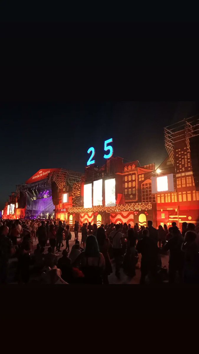 20 días para el <a href="/sonoramaribera/">Sonorama Ribera</a>, empieza la cuenta atrás.
"La vida es aquello que pasa entre Sonorama y Sonorama"
20 días y os apachucho! 🔥🚀❤️