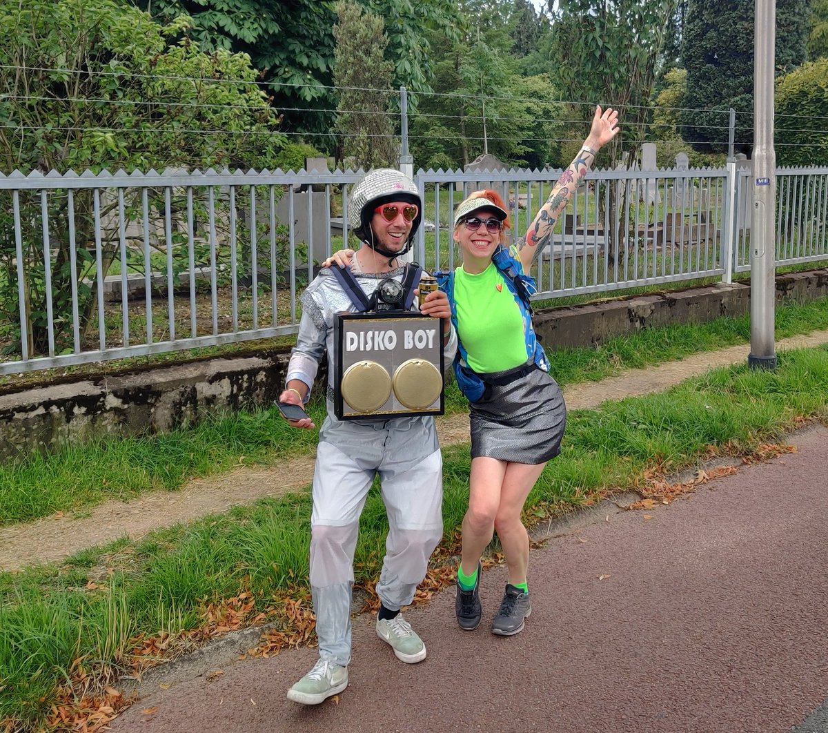 Meisje_Sanne's tweet image. Met discoboy nog 2,7km 🙌🏻

#vierdaagse #4daagse #walkoftheworld #nijmeegsevierdaagse #4daagsenijmegen #4daymarches #zevenheuvelen #dagvangroesbeek