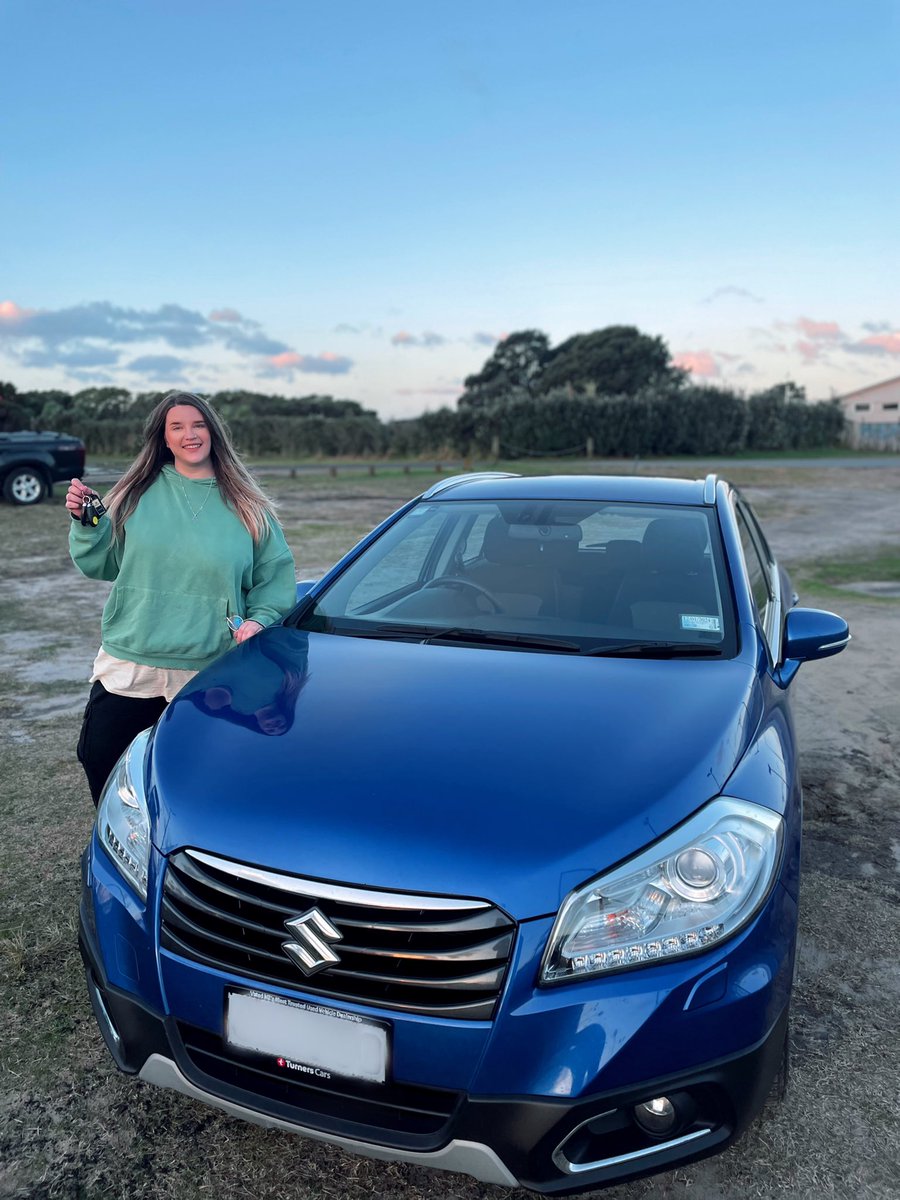 Franlindon's tweet photo. Manifested a new life ✨

✅ Work Visa 
✅ Car 
✅ Dream job 

Officially living in New Zealand 🇳🇿🥝 https://t.co/IU5y4TjmoN