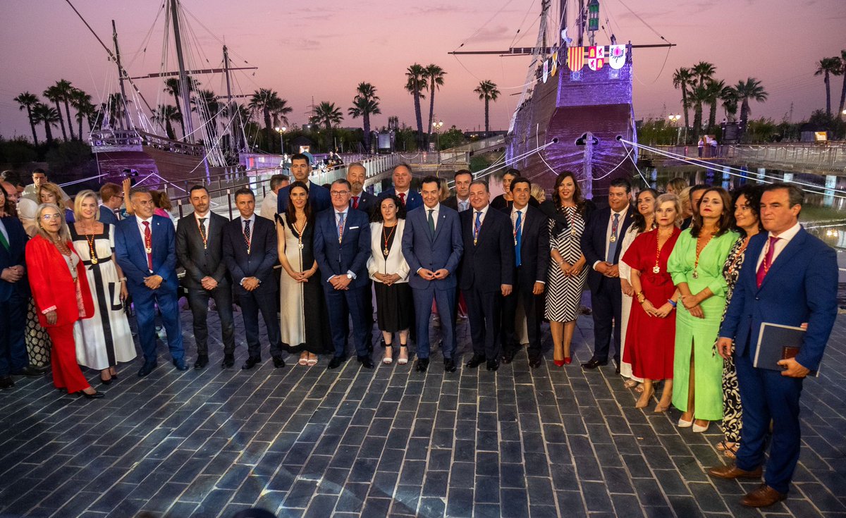 PPCartaya's tweet photo. 🔹 En la tarde noche de ayer se vivió un 𝗺𝗼𝗺𝗲𝗻𝘁𝗼 𝗵𝗶𝘀𝘁𝗼́𝗿𝗶𝗰𝗼, David Toscano tomó posesión como Presidente de la Diputación de Huelva, el primero popular. Se inició así una etapa nueva e ilusionante. ¡Enhorabuena compañero! 👏 https://t.co/QTUDjNZbKR