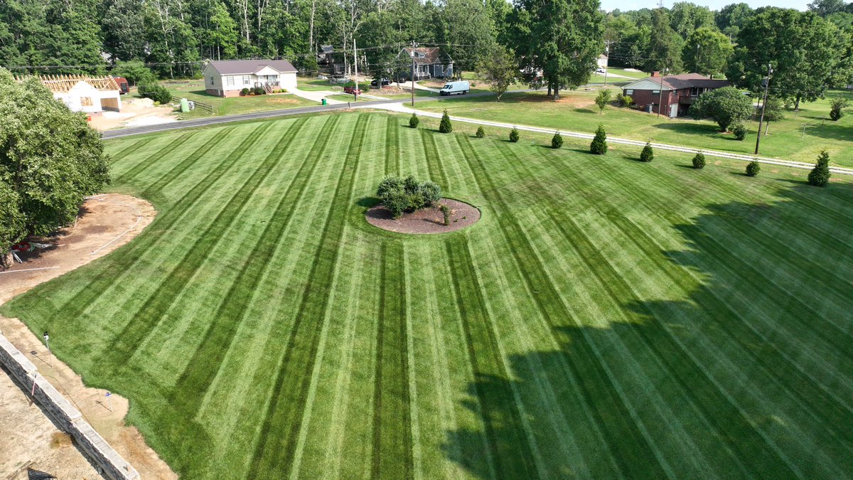 olee_poole's tweet photo. Just missing all the chances of rain lately!! #norain #fescue #stripes #droneshots #artimuss https://t.co/Ps1Dr1xoED