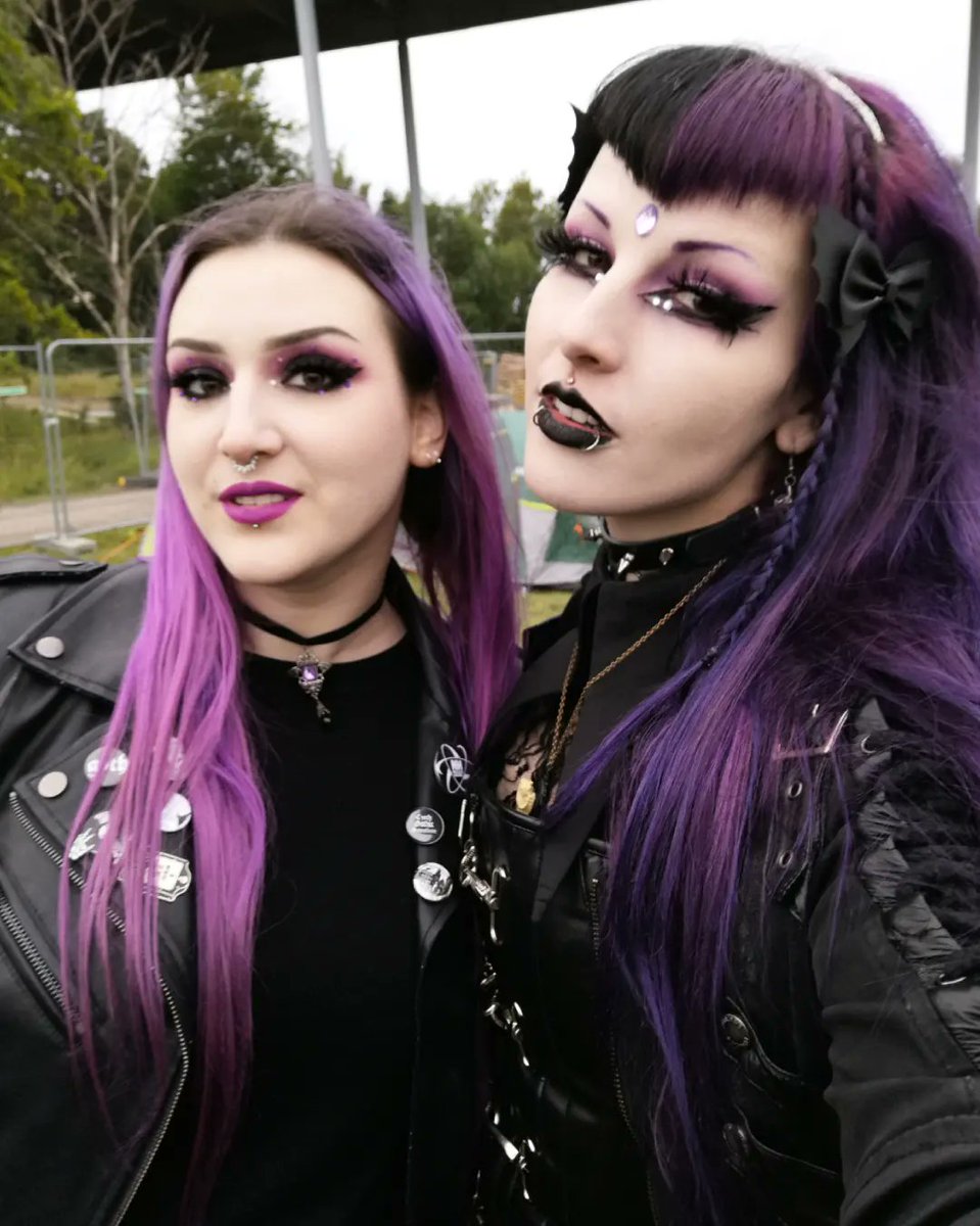 GRefurinn's tweet photo. She is 💜💜💜💜💜💜 https://t.co/0V2GhyJ4ZV