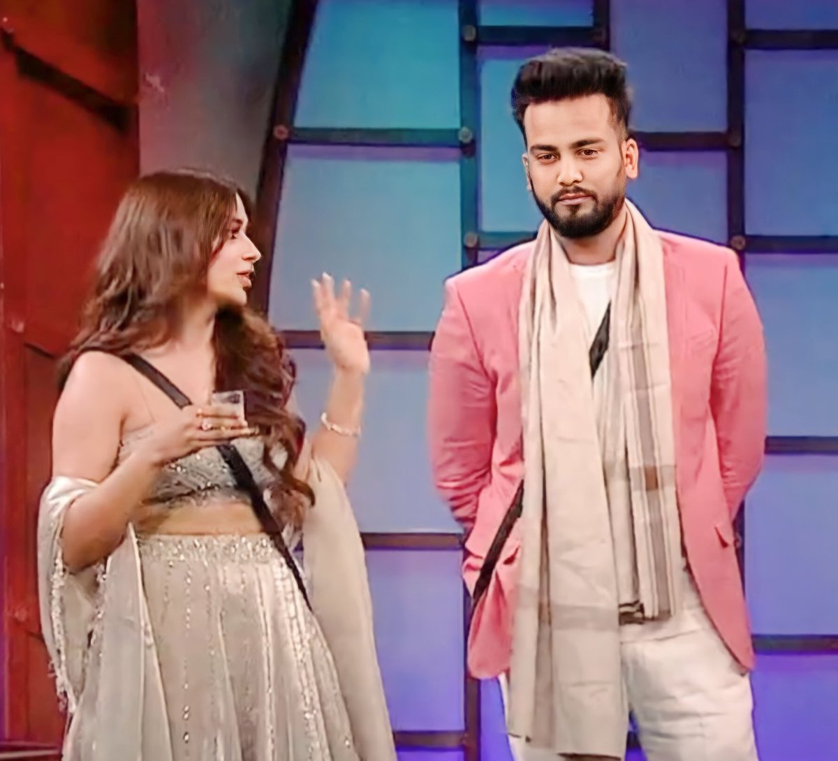 DesiBoys1355635's tweet photo. Which relationship is the strongest in Bigg Boss house? #Elvishraosahab #Jiyaa =#Abhiya or #Elvish #Manisharani = #elvisha?

RT.  for    #Elvisa

Like. for   #elviya

#BiggBossOTT2 #FukraInsaan #Elvish
#BigBossOTT 

ENTERTAINMENT MEANS MANISHA https://t.co/tEjFbKePWF
