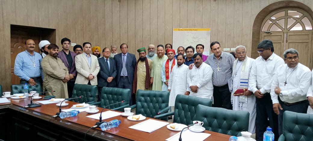 NCHR's team & Deputy Commissioner's office Sialkot had a meeting with Interfaith Committee Sialkot. Concerns of diverse religious minorities duly noted for follow-up with relevant departments. #MinorityRights @manzoor_masih5 @RabiyaJaveri