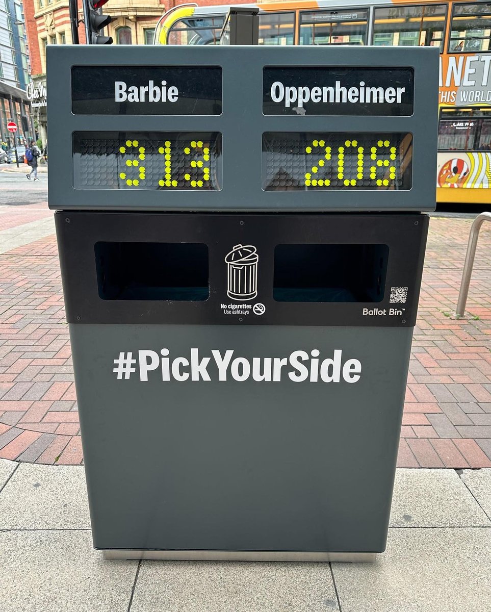 beautybay's tweet image. Obsessed with these bins that have popped up around Manchester 😍👏

Our UK hunnies will understand the barm/muffin debate 🤣

Who gets your vote? #PickYourSide