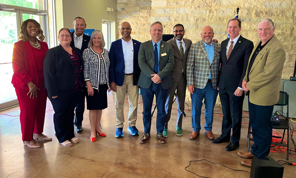 𝙺𝚎𝚕𝚕𝚢 𝙳𝚊𝚖𝚙𝚑𝚘𝚞𝚜𝚜𝚎 tweet media