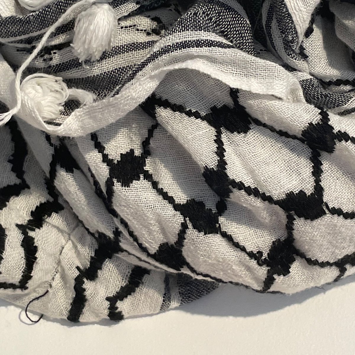 j4lebi's tweet photo. Spent a wonderful morning @kettlesyard yesterday seeing #MaterialPower - absolutely stunning exhibition and so movingly curated. https://t.co/lAP7n2iGRq