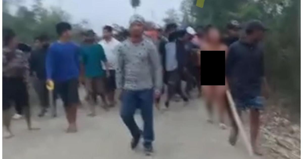 #shameful
See News about Sexual violence against Christian Kuki women are emerging from Manipur state.
The mob killed the men, burned their homes, then paraded and gang-raped the women as on May 23.
After 2 Months we got an image.
@AabidMagami
@amjedmbt @Hana_2005 @GuruPajeet