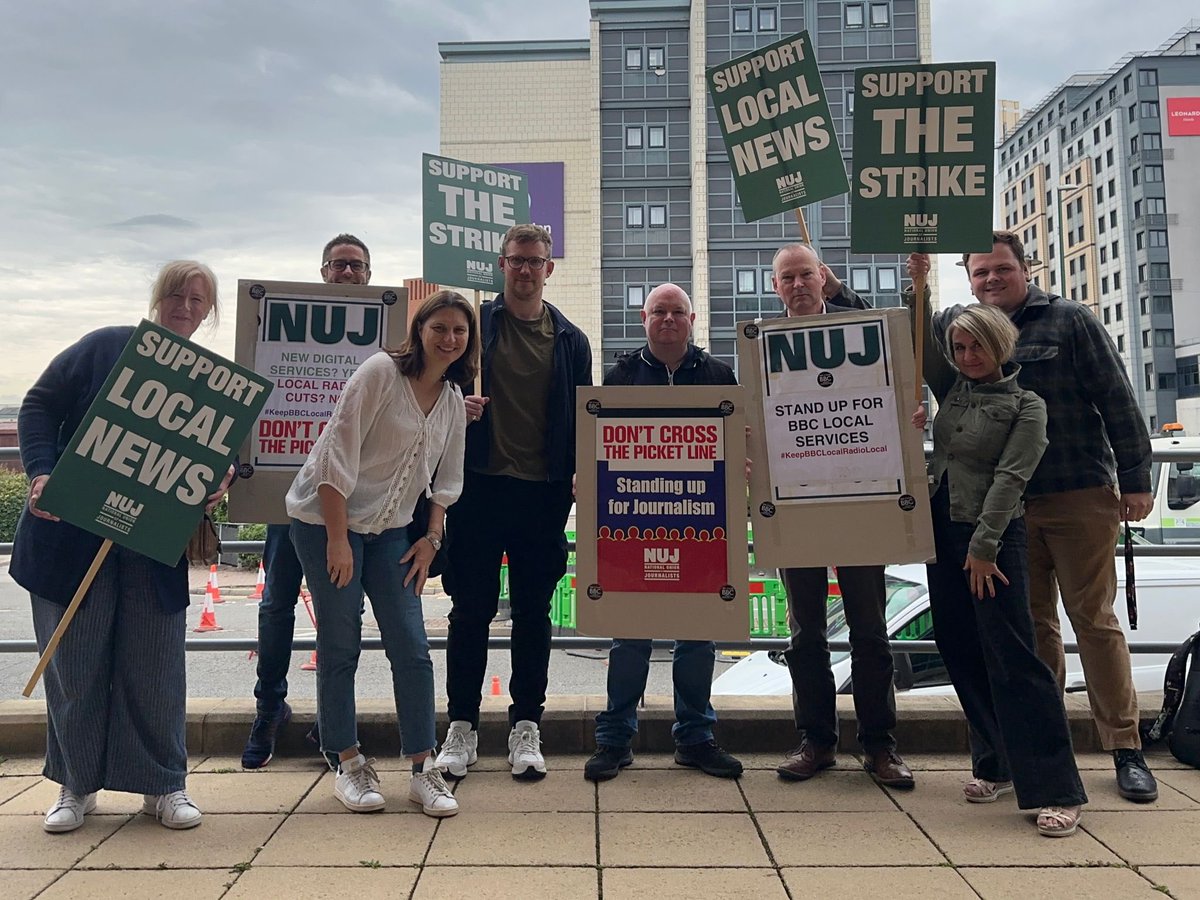 Walking out for the third time of <a href="/BBCNottingham/">BBC Nottingham</a> in an NUJ strike against plans to change local radio <a href="/NUJofficial/">NUJ</a> @NUJBBCRegions #keeplocalradiolocal