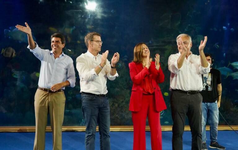 ⭕️<a href="/NunezFeijoo/">Alberto Núñez Feijóo</a> en Valencia: “Si soy presidente del gobierno, cambiaré la ley electoral para que no pueda haber elecciones en julio y agosto”