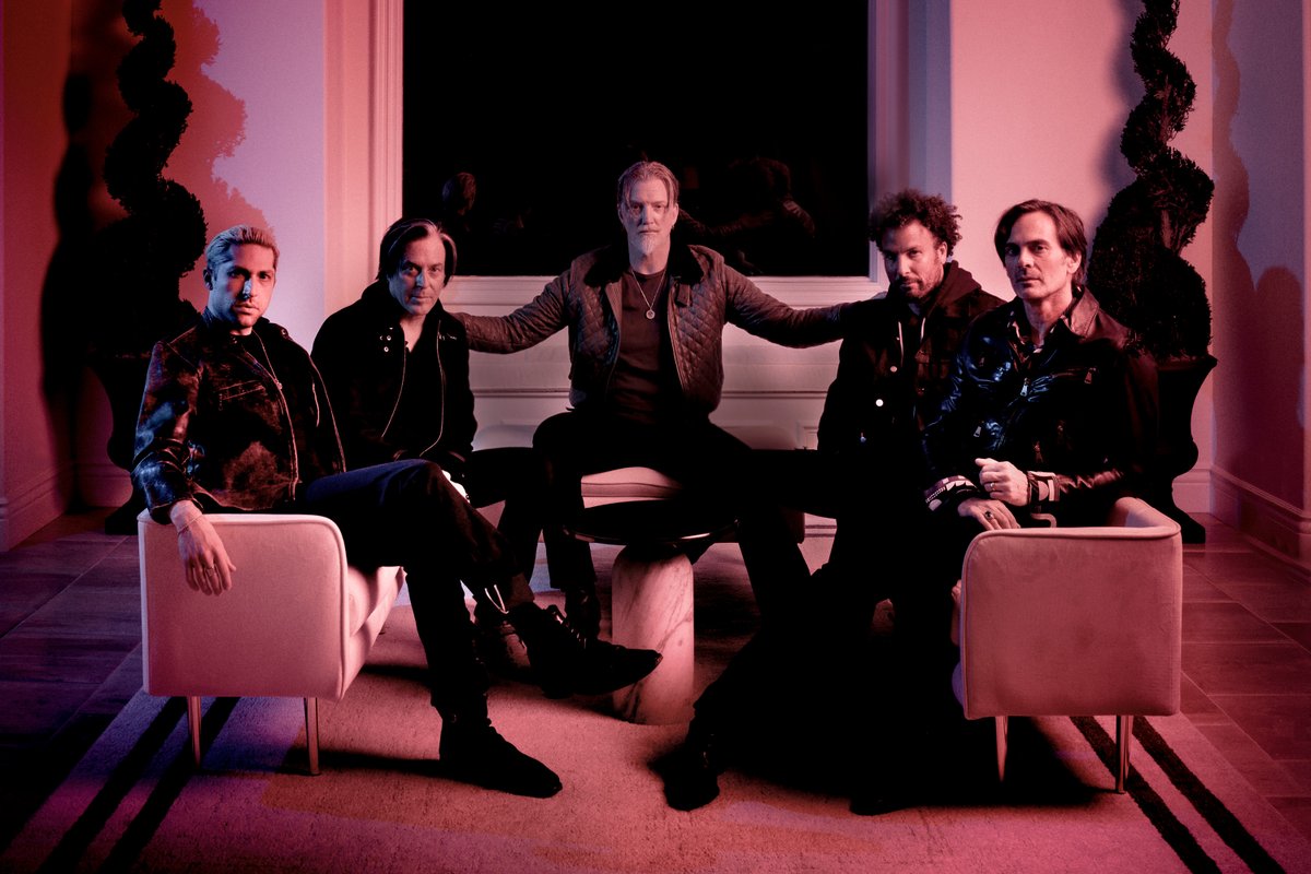 diymagazine's tweet photo. "You don’t know somebody ‘til everything goes wrong." - Read our July 2023 cover feature with Queens of the Stone Age (@qotsa) now:  https://t.co/f7c4fWj8ni https://t.co/lApsBcXTZz