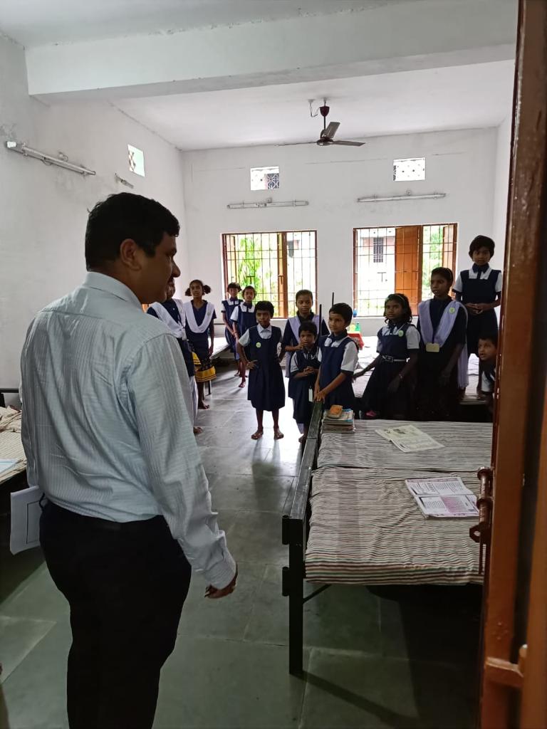 scstdevdept's tweet photo. Observe to Act- All senior officials in the department have been allotted specific ITDAs &amp; Education districts.Impact of on field assessment is already visible.Way to go! #ObserveToAct #FieldAssessment #ImpactVisible  #GovernmentInitiative #EducationDevelopment #ProgressInMotion https://t.co/BY0EUbU72P