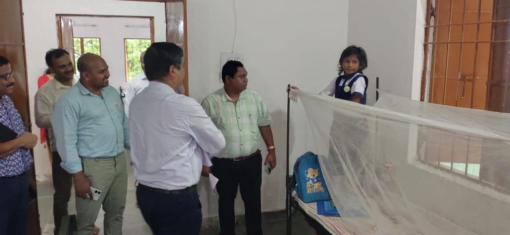 scstdevdept's tweet photo. Observe to Act- All senior officials in the department have been allotted specific ITDAs &amp; Education districts.Impact of on field assessment is already visible.Way to go! #ObserveToAct #FieldAssessment #ImpactVisible  #GovernmentInitiative #EducationDevelopment #ProgressInMotion https://t.co/BY0EUbU72P