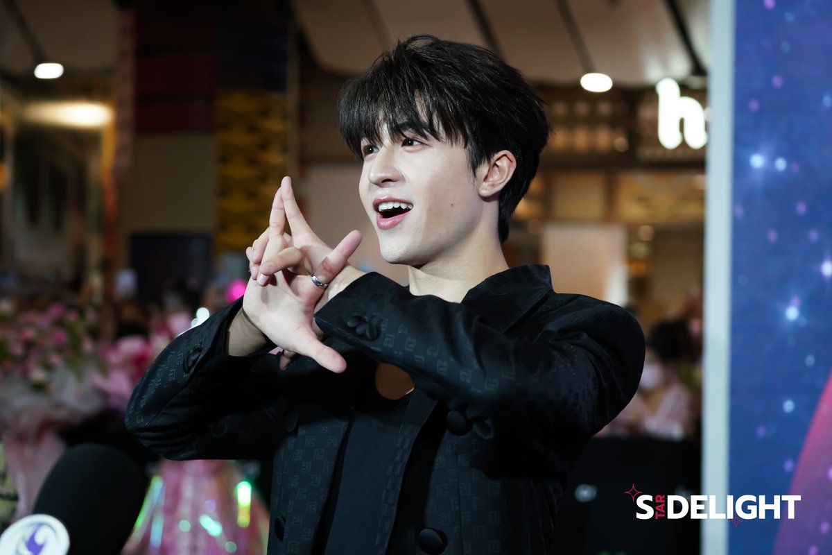 StarDelight_ent's tweet photo. “แพทริค-ณัฐวรรธ์” ช่วงสัมภาษณ์ในงานแถลงข่าว “PATRICK 1st Fan Meeting in Bangkok”

#แพทริค #PatrickFinkler #尹浩宇 
#centralwOrld #Patrick尹浩宇 #Patrick1stFanMeetingInBKK_Press https://t.co/jjKY1lrtOS