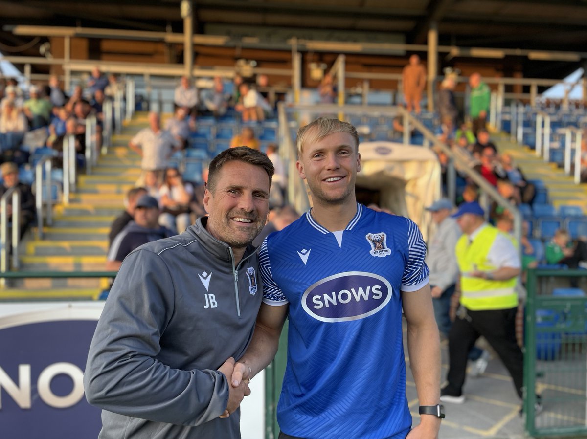 📢NEW SIGNING ALERT! @jimmyball8 brings in highly-coveted striker Jake Scrimshaw 👀 afctotton.com/news/scrimshaw… 📽️ check out the interview: youtu.be/iqzaTRzTI9g Welcome to the Stags @jakescrimm @SouthernLeague1 @NonLeaguePaper @dailyechosport @Lymingtontimes #GoStags