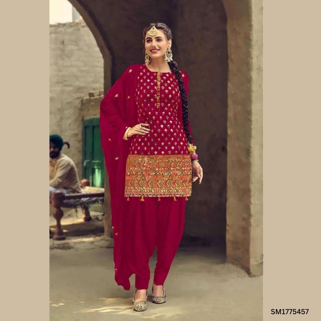 NineColoursInd's tweet photo. Its all about the colours for Punjabi Suits!
.
.
Shop - https://t.co/eXt9fgZI36
.
.
#suits #salwarsuits #pujabisuits #fashion #fashionstyle #business #mumbai #usafashion #ninecolours https://t.co/5UVnPzvLTV