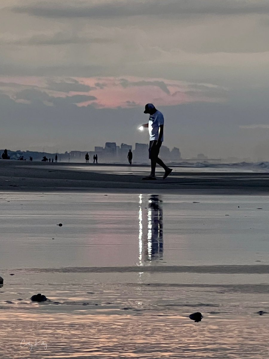 Good morning 🏖️💙⛅️
#daybreak #thursdaymorning #beach #ocean #saltlife #reflections #myrtlebeach #weather #surfsidebeachsc #murrellsinlet