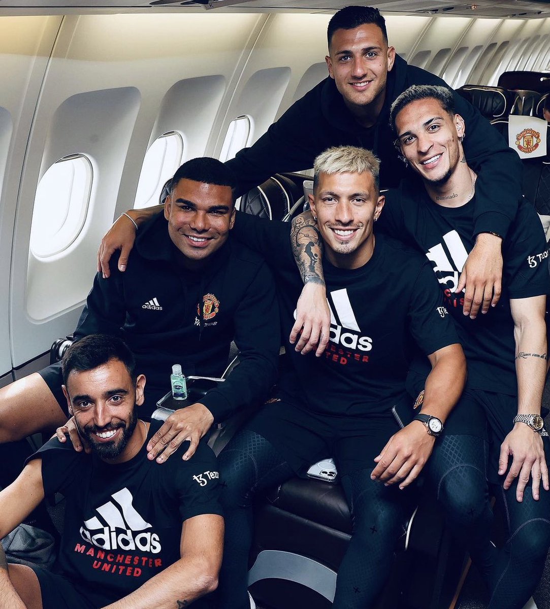 Let’s go! #MUTOUR23 ✈️🇺🇸