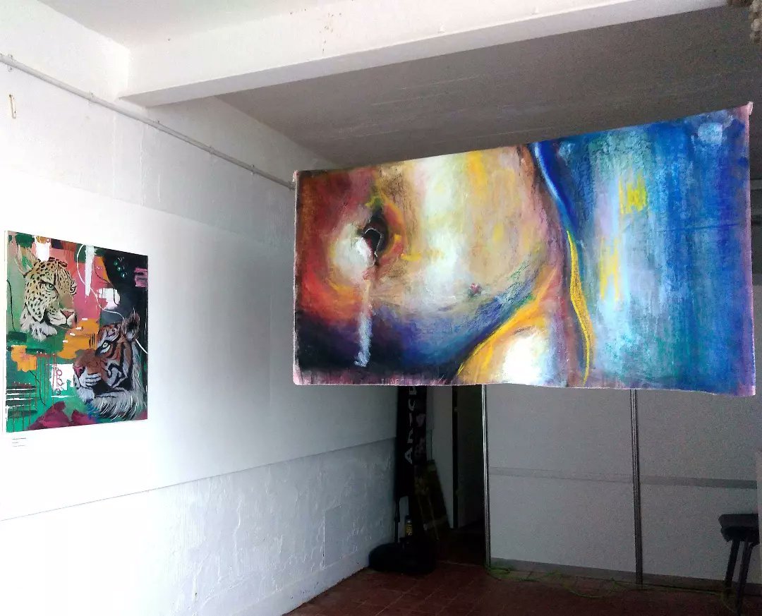 Sharing some work from March/April with this piece which was included in the exhibition 'PERSPECTIVE,' NUA Fine Art student and staff show <a href="/CromerArtspace/">Cromer Artspace on the Prom</a>

#endometriosisawareness
#laparoscopicsurgery
#1in10