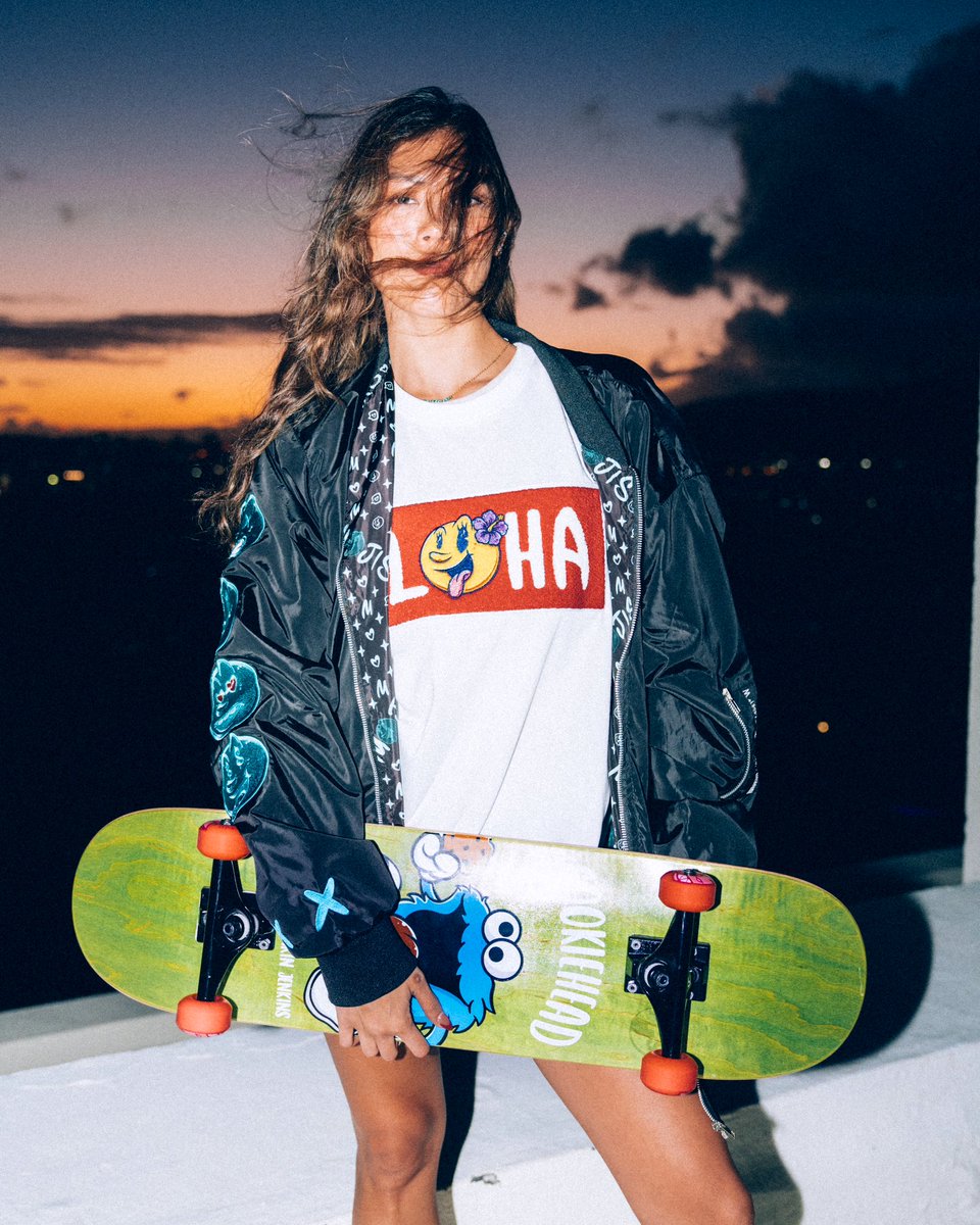 Aloha by Mojis tweet media