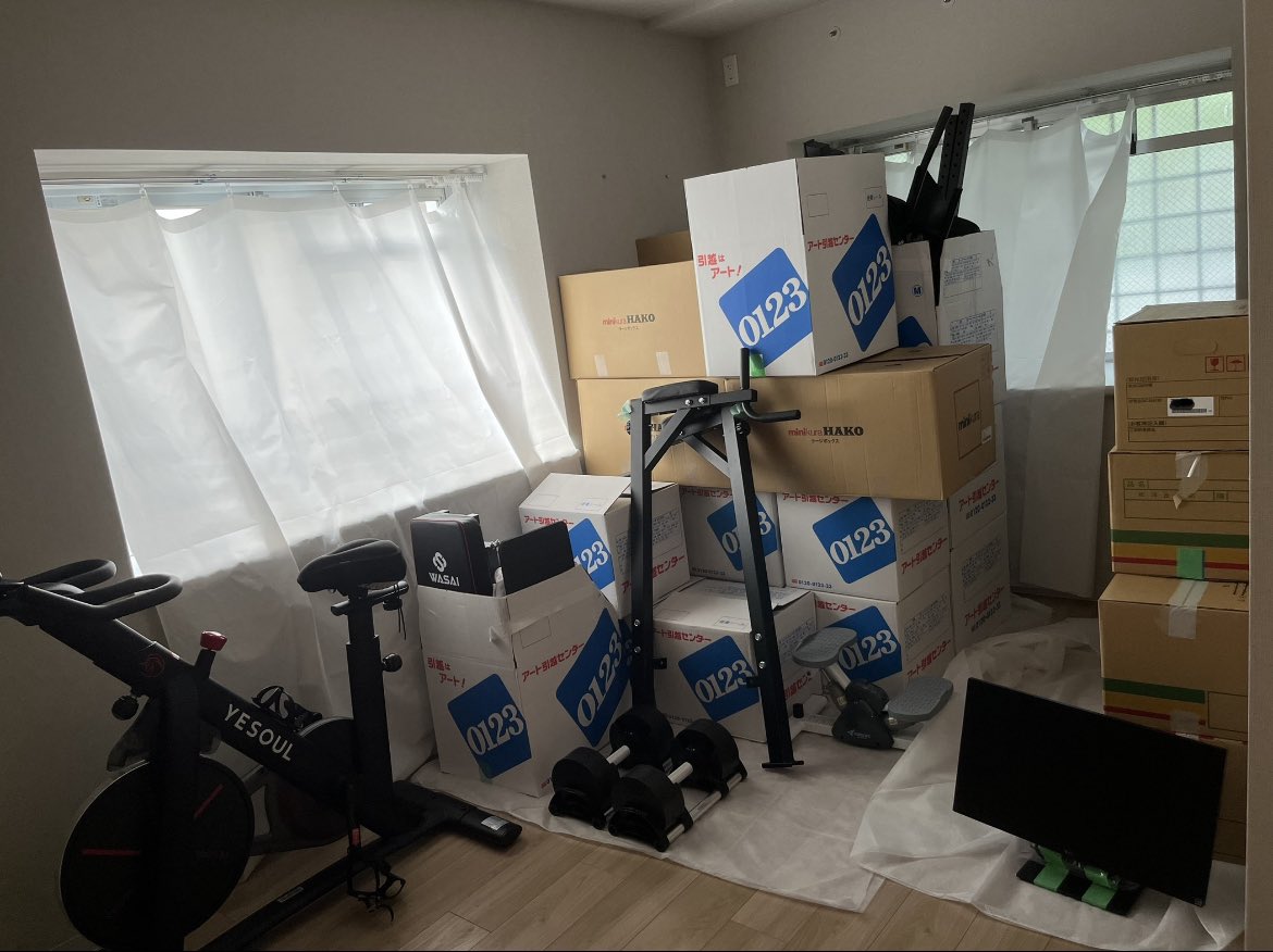 cubebodymake's tweet photo. みなさまお疲れさまです🥹
ご無沙汰しすぎてツイに浮上するのも恥ずかしいぐらいですが近況を😂

ようやく引越難民から解放されましたw
ジムニーランド復活まで��もう���しかかりそうです😇

仕事の方は…楽しい時期は過ぎ…英語喋れないのがツラい…勉強しなきゃな🥺 https://t.co/j1hPCMuPOV