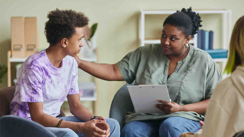 We are proud to share that a grant from The TD Charitable Foundation will support new and ongoing mental health services provided by the University’s Derner Hempstead Child Clinic. bit.ly/3XTTNbk