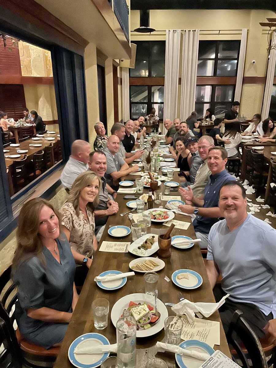 CNCTechLLC's tweet photo. Our dinner last night with @TxDPS and @OrangeCoSheriff was fantastic. Delicious food and fun times with great colleagues and amazing customers! #APSCON2023 https://t.co/0WDCO40Nq2