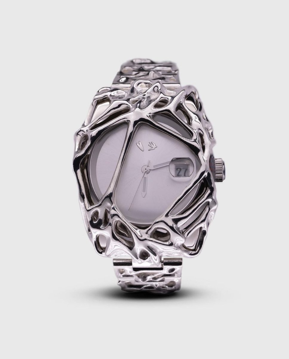 designdocument's tweet photo. Venom Watches by Alabaster Industries 🕷️ https://t.co/L3POKPEN0y