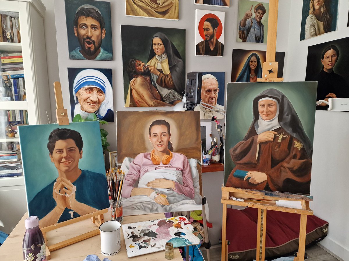 RubenF_Artist's tweet image. Now this is multitasking! Working on a new commission for Blessed Carlo Acutis, in Blessed Chiara Luce Badano and Saint Edith Stein paintings. 

If you are ever in London, you are more than welcome to visit my studio! 

#edithstein #chiaraluce #carloacutis