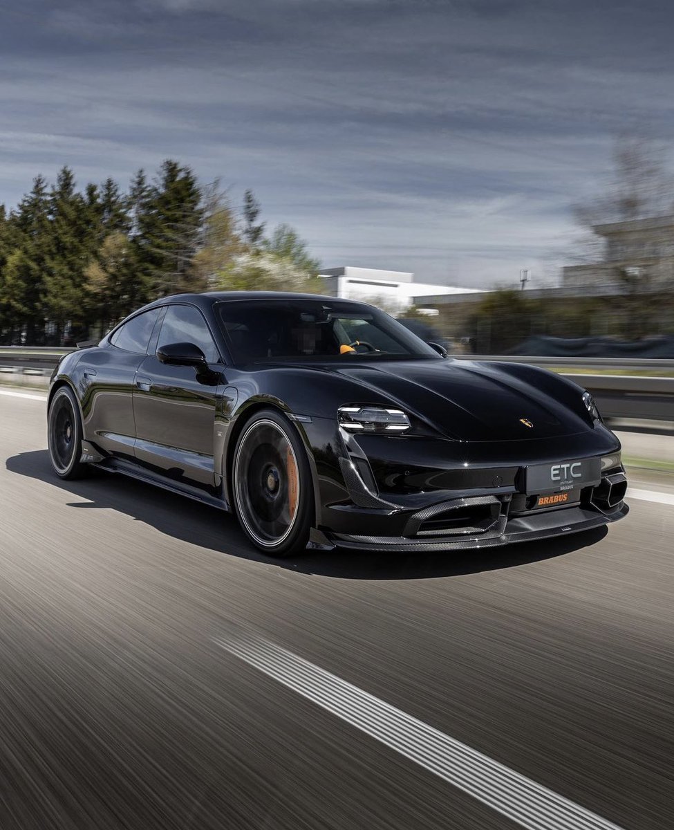 LuxuryCars365's tweet photo. BRABUS Porsche Taycan Turbo S 🔥 https://t.co/fJoFn4VpoB