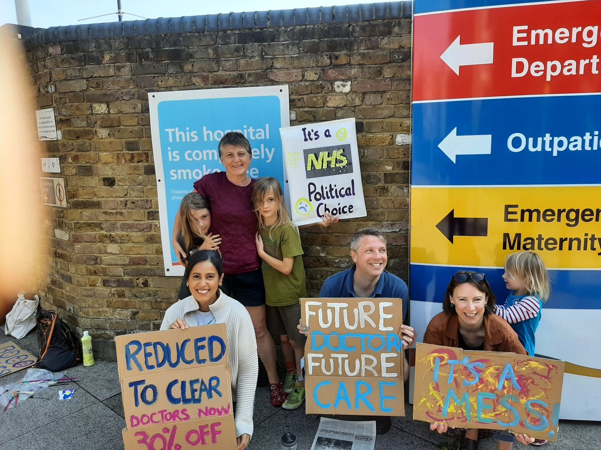 katherinecoyne's tweet photo. Striking because we love the NHS and can't bear to see it starved to death. In solidarity with junior doctors, nurses and all our NHS colleagues. We are committed. We care. We all deserve fair pay. 
#consultantstrike @TheBMA https://t.co/8RYbOIK8rO