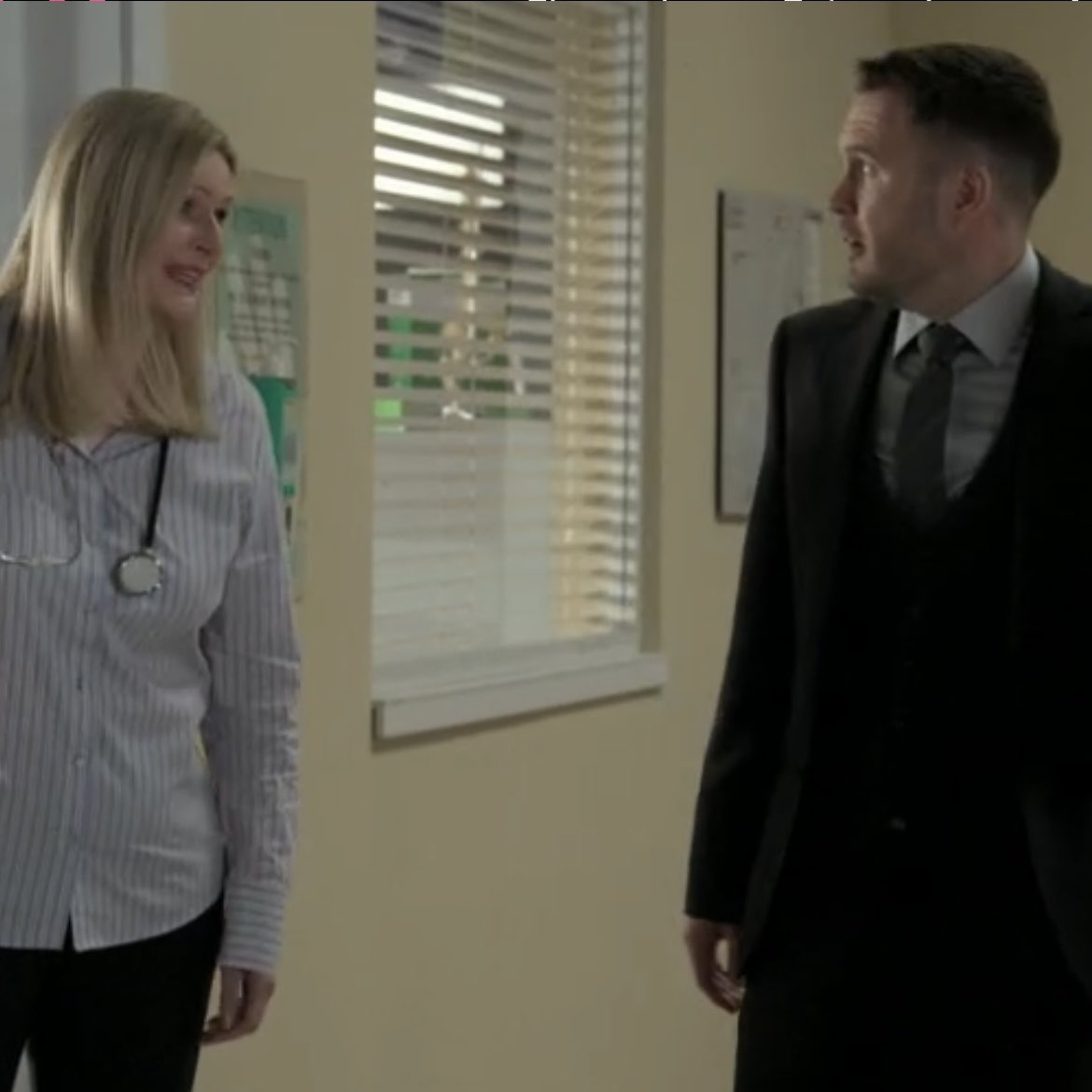 lauraharvey's tweet image. My 3rd time on River City! This time, playing a surgeon, Ms McCluskey. 
Thanks so much to @joskyn100 and Claire for making it so easy.
And to @Joseph_A_McLean - always a pleasure!

#RiverCity
#FemaleSurgeon
#ScottishActor
#BBCRiverCity
#DoctorInTheHouse
#Shieldinch
@LovettLogan