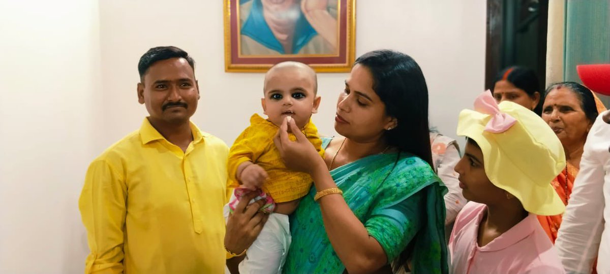 जन्मदिन के शुभ अवसर पर आप सभी स्नेहीजनों के द्वारा सोशल मीडिया तथा फोन के माध्यम से दी गई शुभकामना संदेश मुझे आशीर्वाद के रूप में प्राप्त हुए उसके लिए मैं हृदय से आप सभी की आभारी हूं। जिस तरह आप सब प्रियजनों ने मुझ पर विश्वास जताया है इसे मैं हमेशा क़ायम रखूँगी ।धन्यवाद