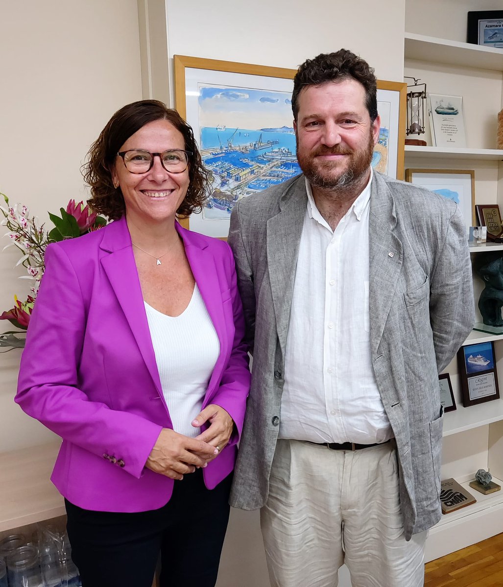 🛳️ L'advocada i ex alcaldessa d'Arenys de Mar, <a href="/morenonogue/">Annabel Moreno i Nogué</a>, nomenada nova directora de l'empresa pública Ports de la Generalitat.