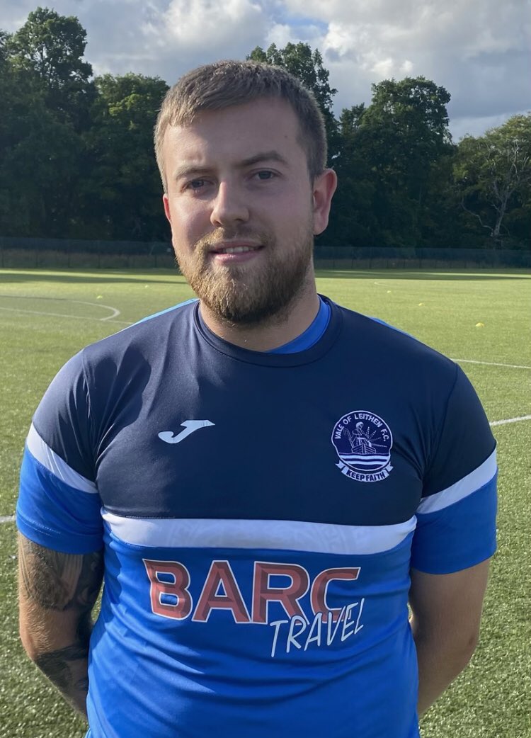 ValeLeithen's tweet photo. 𝗥𝗼𝘀𝘀 𝗔𝗶𝘁𝗸𝗲𝗻 ✏️🔵

We are pleased to confirm that Ross is with us again for the 2023-24 season. The big defender rejoined 🤝 Vale of Leithen from Edinburgh United back in February on an 18 month contract. 

Great news @rossaitkennn_ 👍. https://t.co/ZTtKvfVqdl