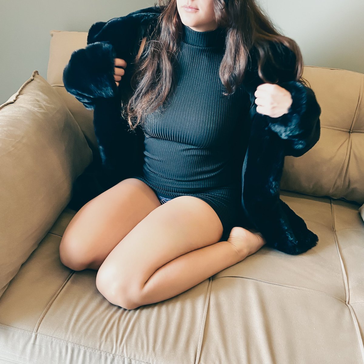 SitriHyo's tweet photo. @cravedcuddle Sounds good to me 😈 https://t.co/TGliFsCVlb
